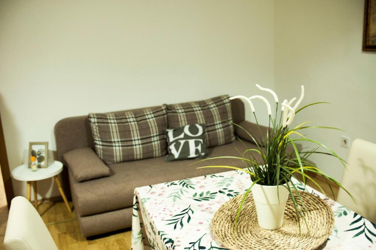 Apartman Flower 시베니크 외부 사진