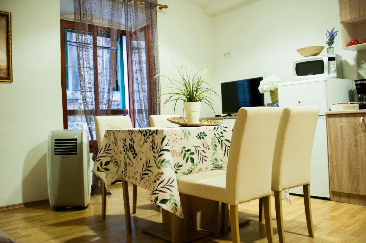 Apartman Flower 시베니크 외부 사진